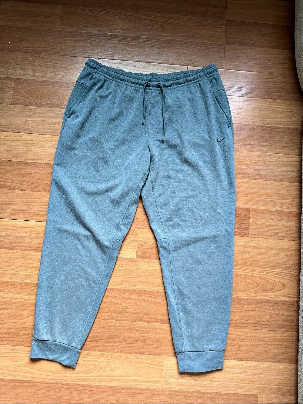 Nike Dri-FIT Joggers Men’s XL Gray Fleece Sweatpants Tapered Cuffed